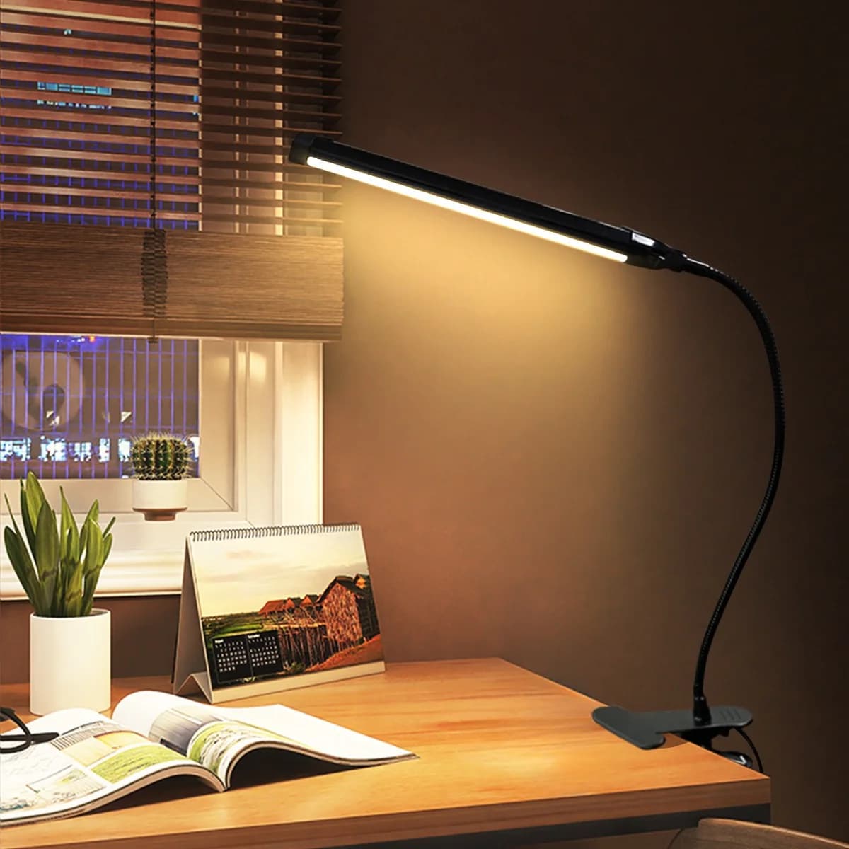 Lampe de bureau LED à pince USB pour la lecture et l'étude