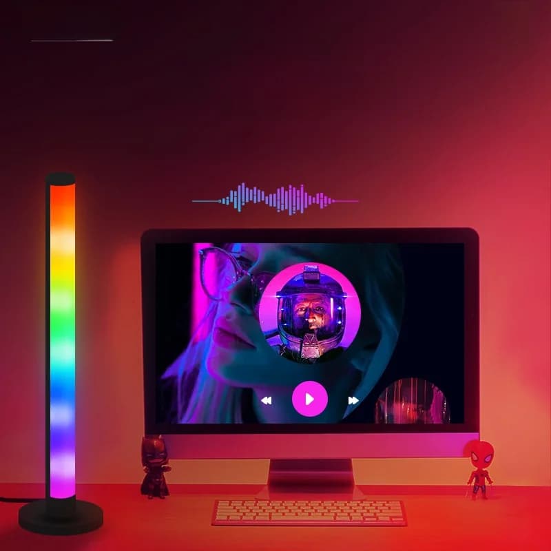Lampe de bureau LED RGB réactive au son avec contrôle par application